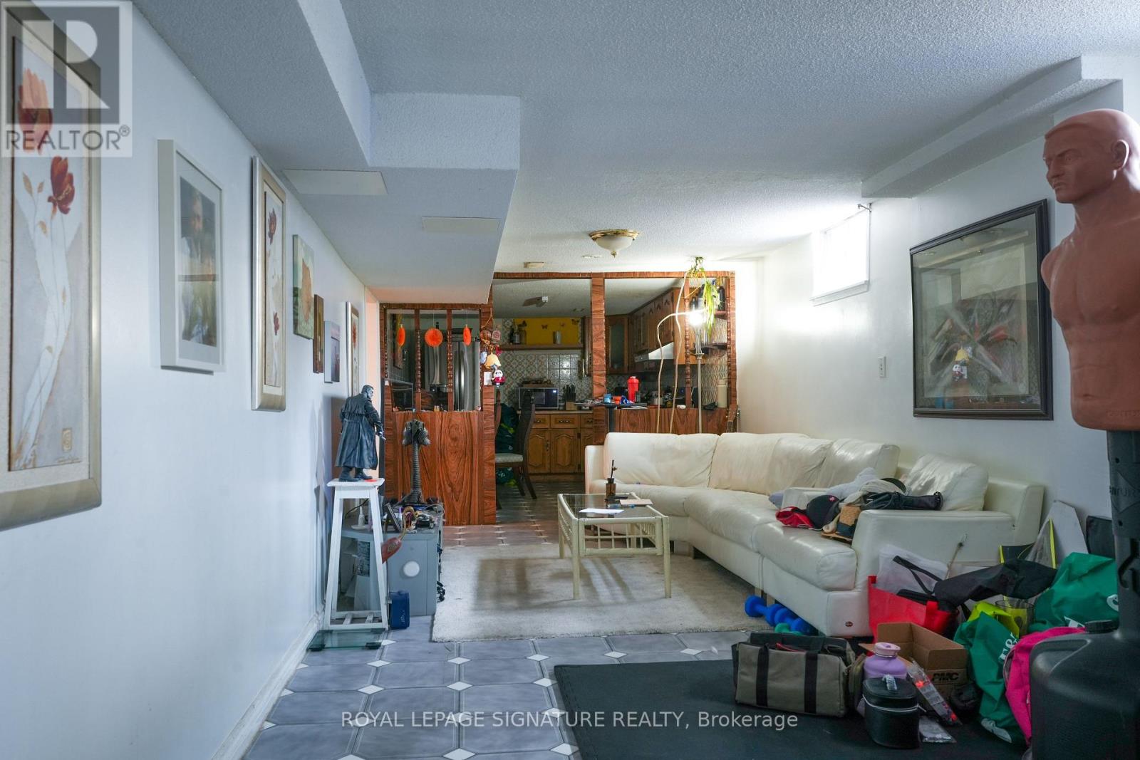 Room #3 - 674 Abana Road, Mississauga, Ontario  L5A 1H4 - Photo 4 - W13747794