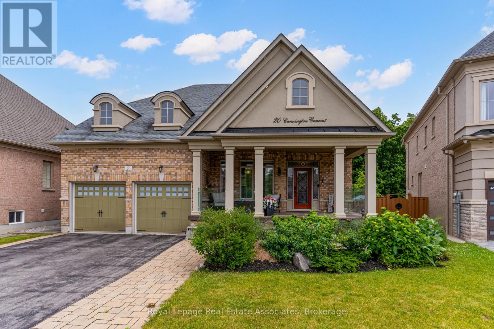 20 Cannington Crescent, Brampton, Ontario  L6X 0W6 - Photo 4 - W13747806