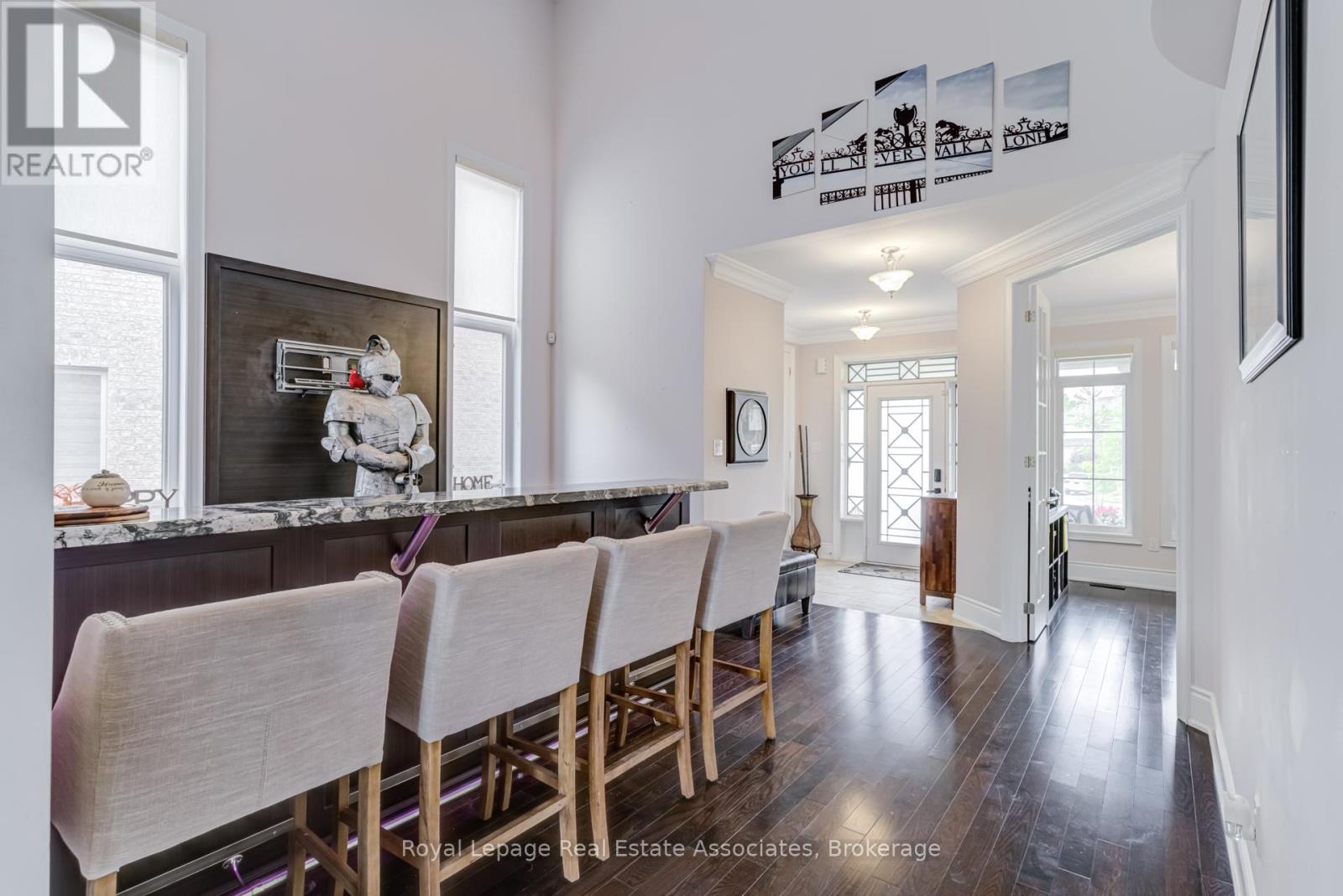 20 Cannington Crescent, Brampton, Ontario  L6X 0W6 - Photo 5 - W13747806