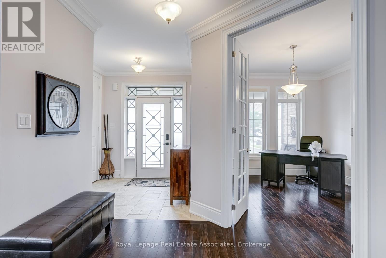 20 Cannington Crescent, Brampton, Ontario  L6X 0W6 - Photo 7 - W13747806