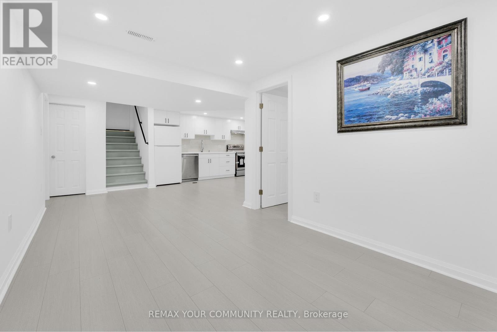 Bsmt - 39 Veerland Drive, Toronto, Ontario  M6L 1R8 - Photo 13 - W13747812