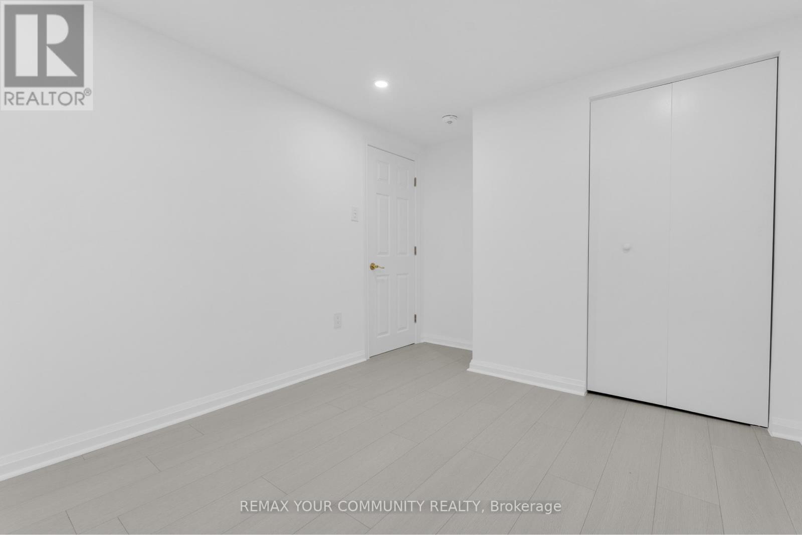 Bsmt - 39 Veerland Drive, Toronto, Ontario  M6L 1R8 - Photo 23 - W13747812