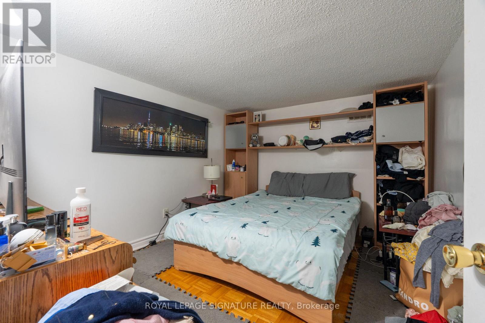 Room #1 & #2 - 674 Abana Road, Mississauga, Ontario  L5A 1H4 - Photo 2 - W13747814