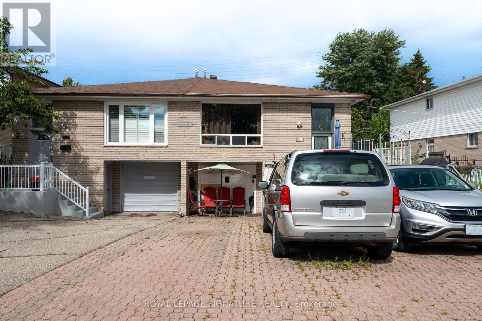 Room #1 & #2 - 674 Abana Road, Mississauga, Ontario  L5A 1H4 - Photo 9 - W13747814