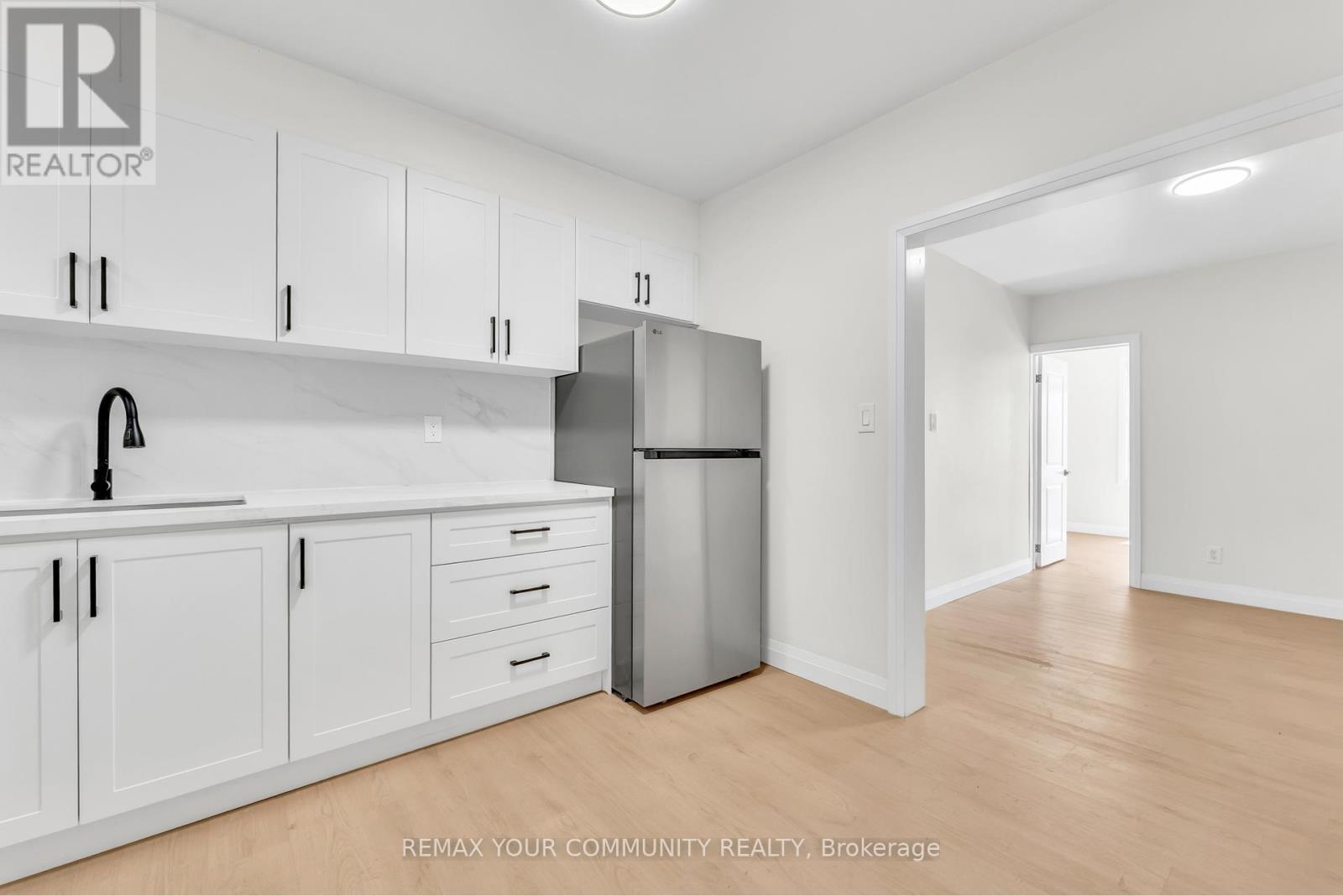Upper Level - 1822 St Clair Avenue W, Toronto, Ontario  M6N 1J5 - Photo 11 - W13747826