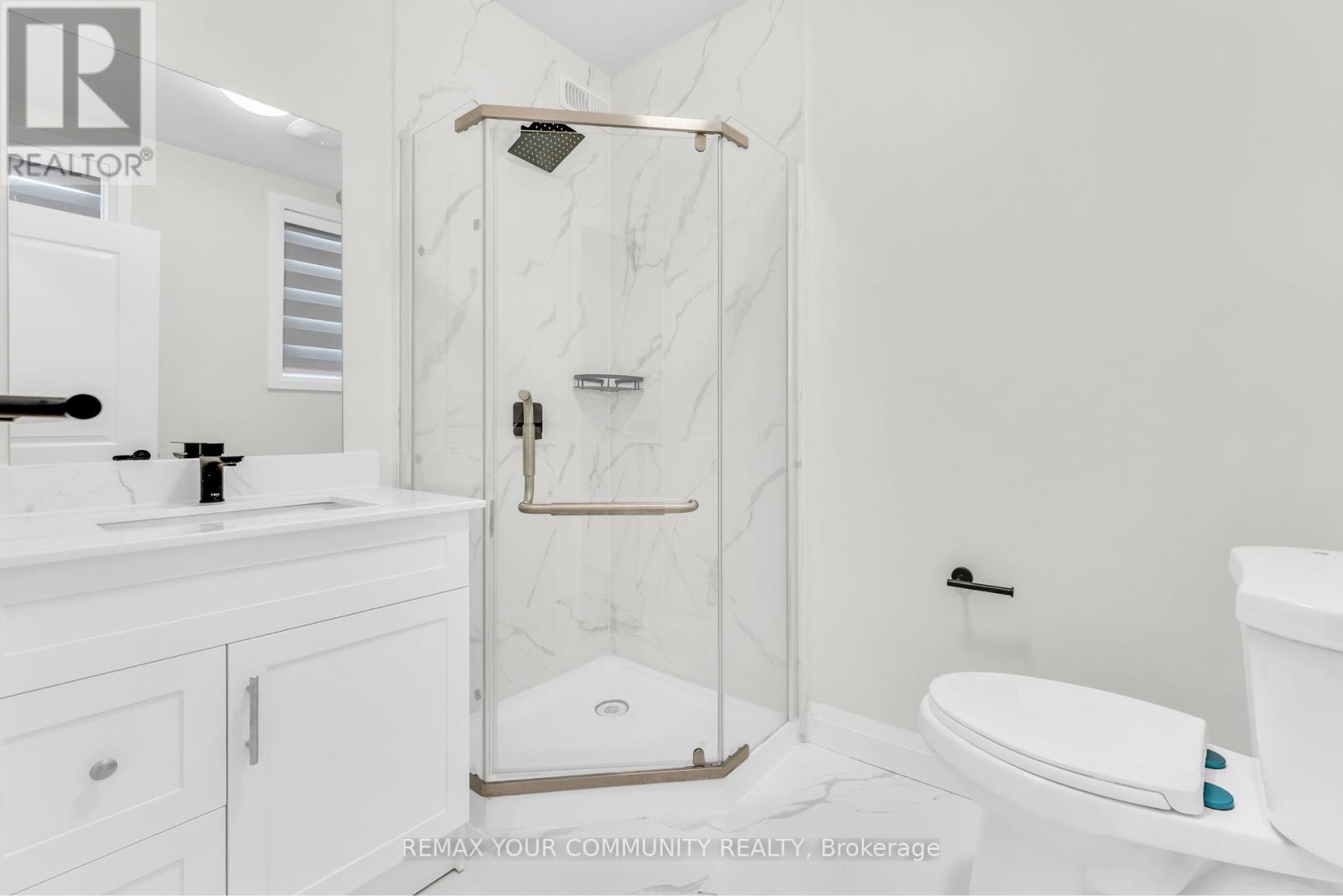 Upper Level - 1822 St Clair Avenue W, Toronto, Ontario  M6N 1J5 - Photo 16 - W13747826