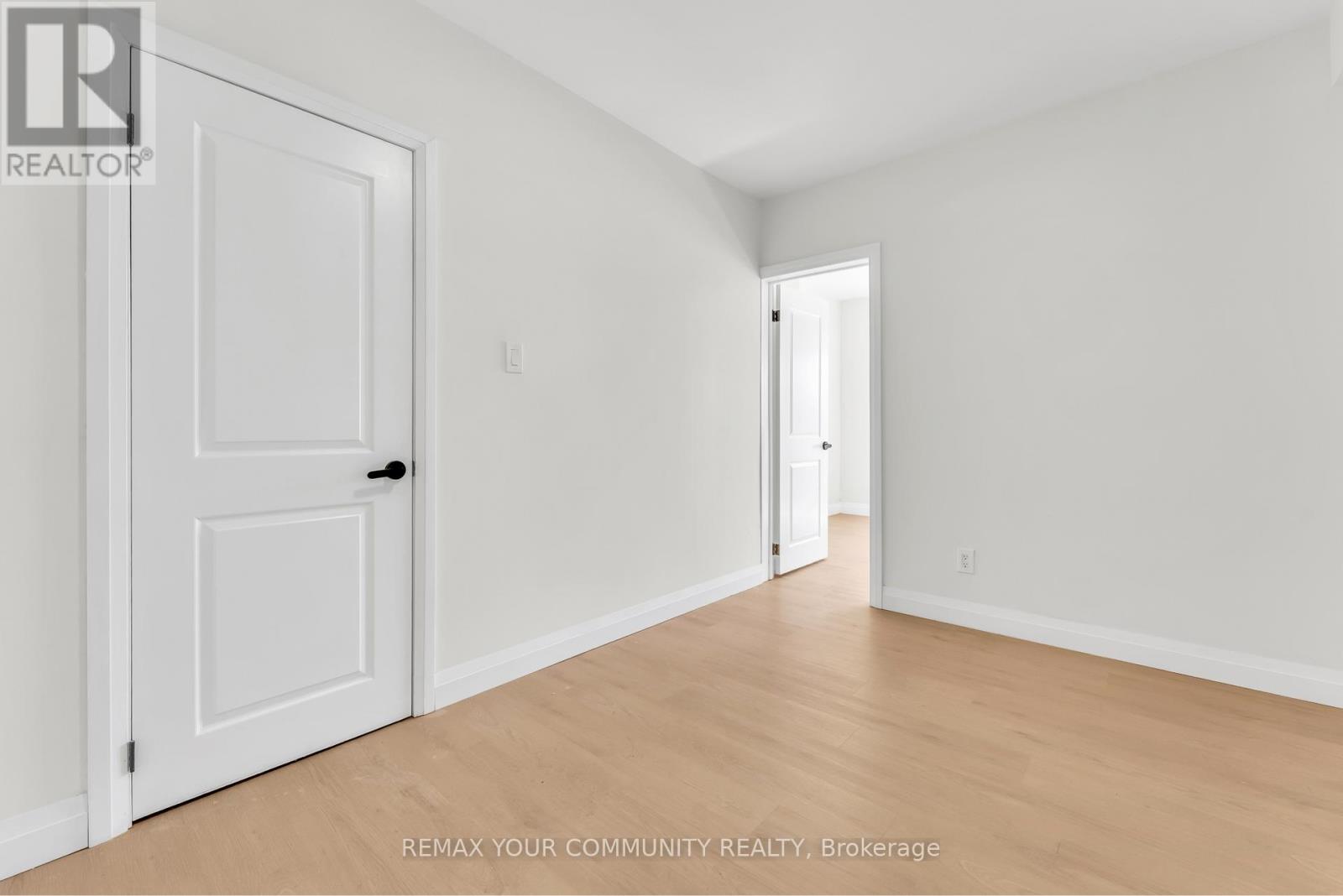 Upper Level - 1822 St Clair Avenue W, Toronto, Ontario  M6N 1J5 - Photo 3 - W13747826