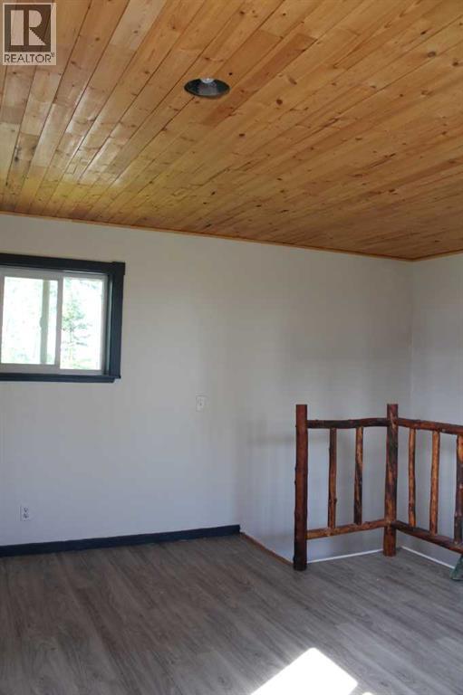 260006 Hwy 689, Dixonville, Alberta  T0H 1E0 - Photo 17 - A2341192