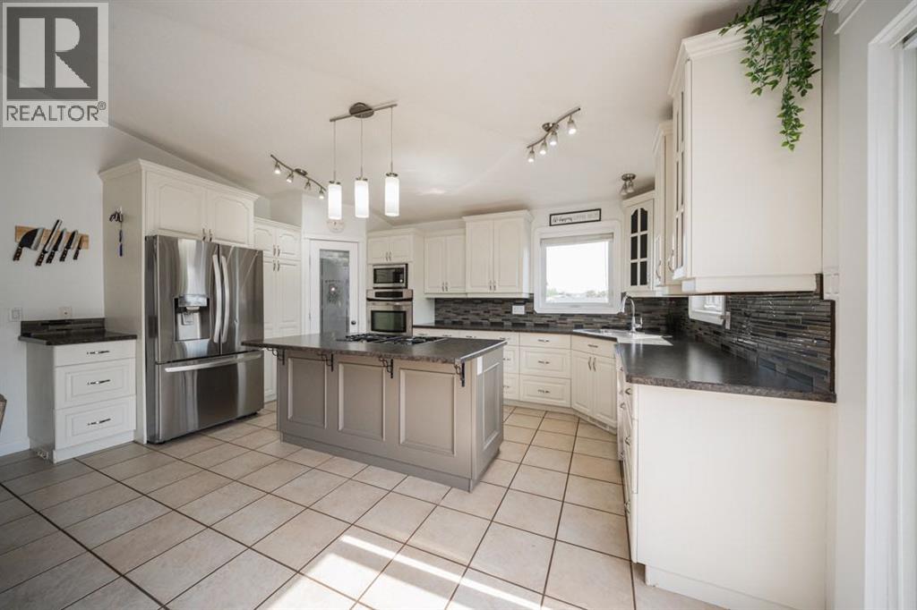 126 Burry Road, Fort Mcmurray, Alberta  T9K 1T4 - Photo 14 - A2342205