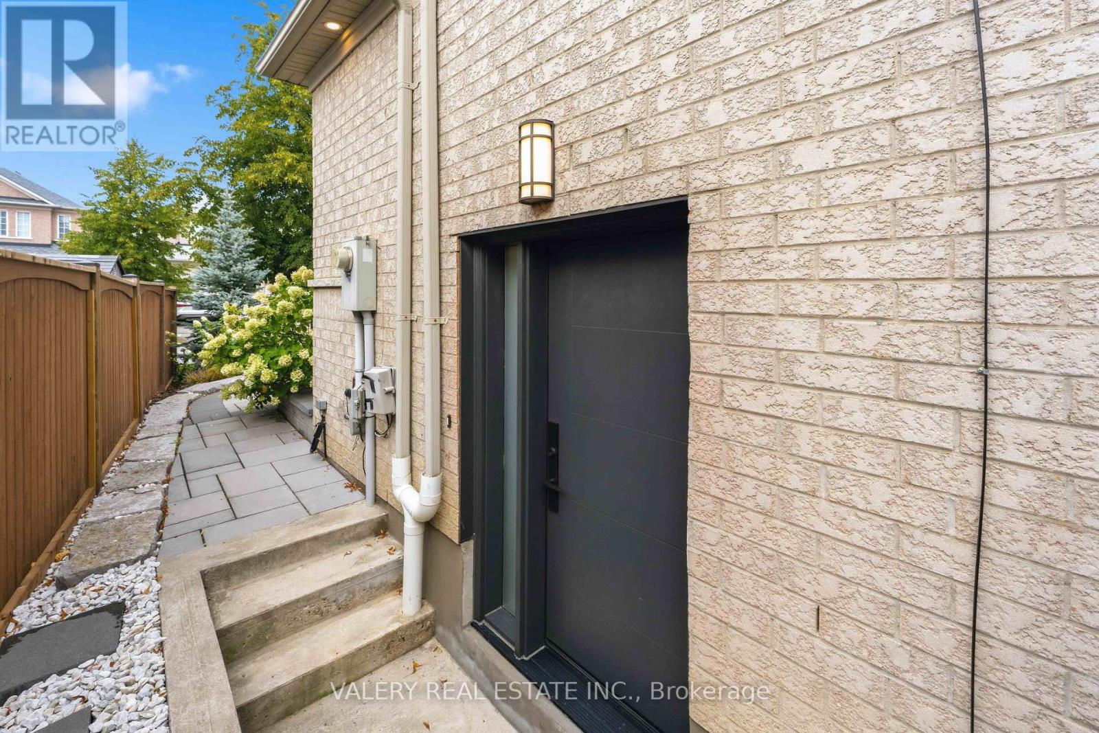 9 Vanguard Road, Vaughan, Ontario  L4K 5G4 - Photo 26 - N13747454