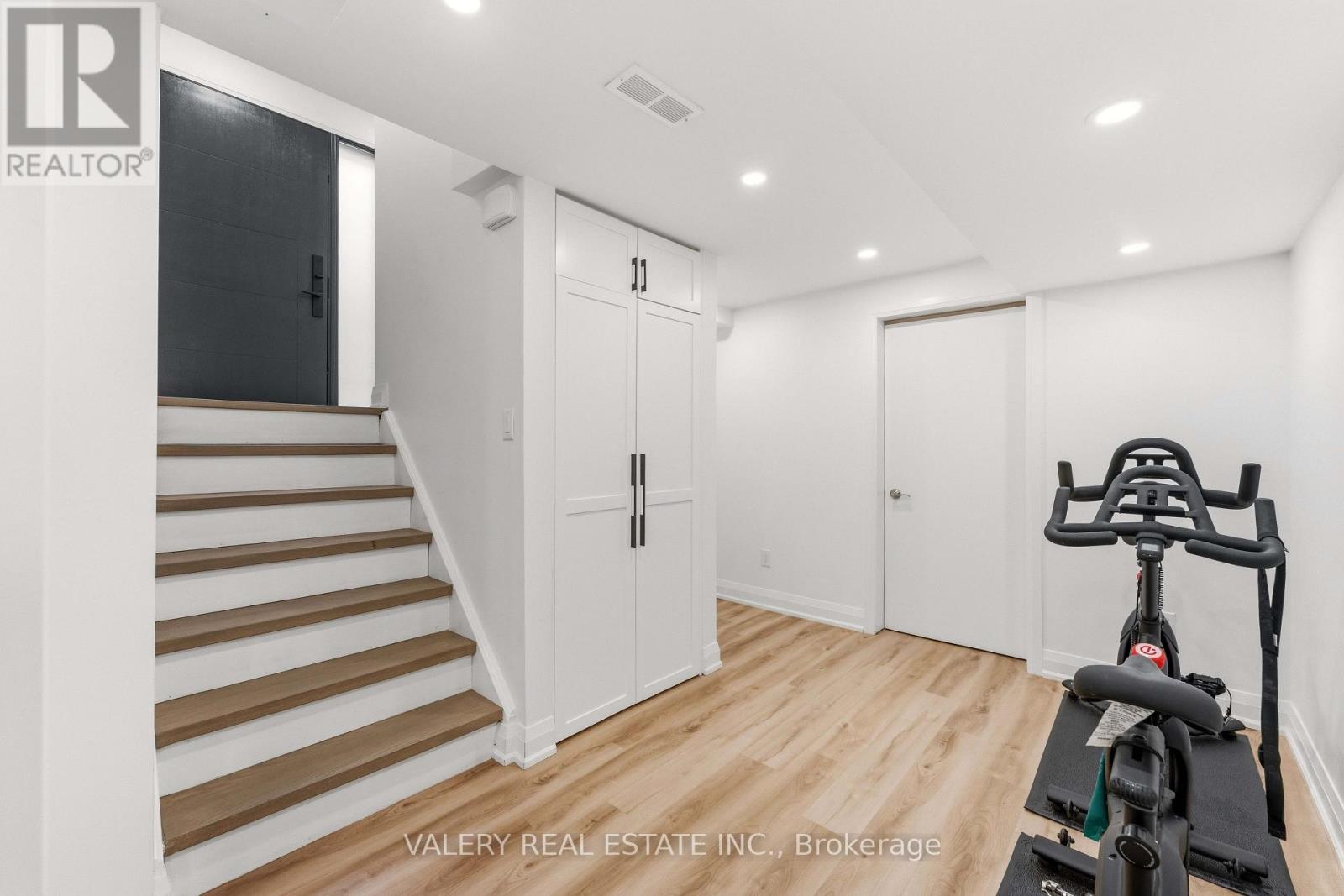 9 Vanguard Road, Vaughan, Ontario  L4K 5G4 - Photo 27 - N13747454