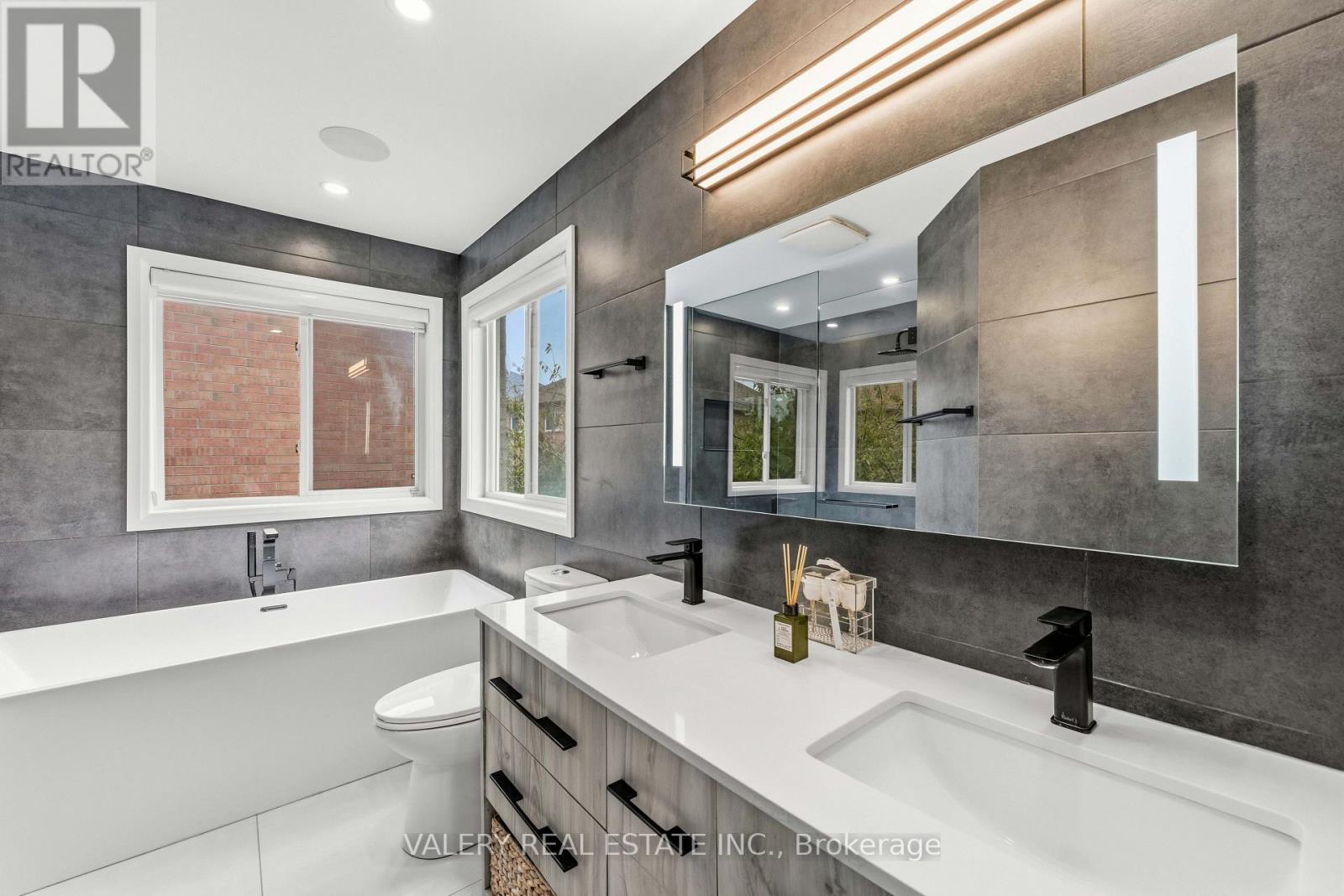 9 Vanguard Road, Vaughan, Ontario  L4K 5G4 - Photo 21 - N13747454