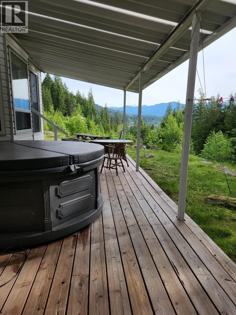 1273 & 1265 Queens Bay Road, Balfour, British Columbia  V0G 1C0 - Photo 8 - 10399623