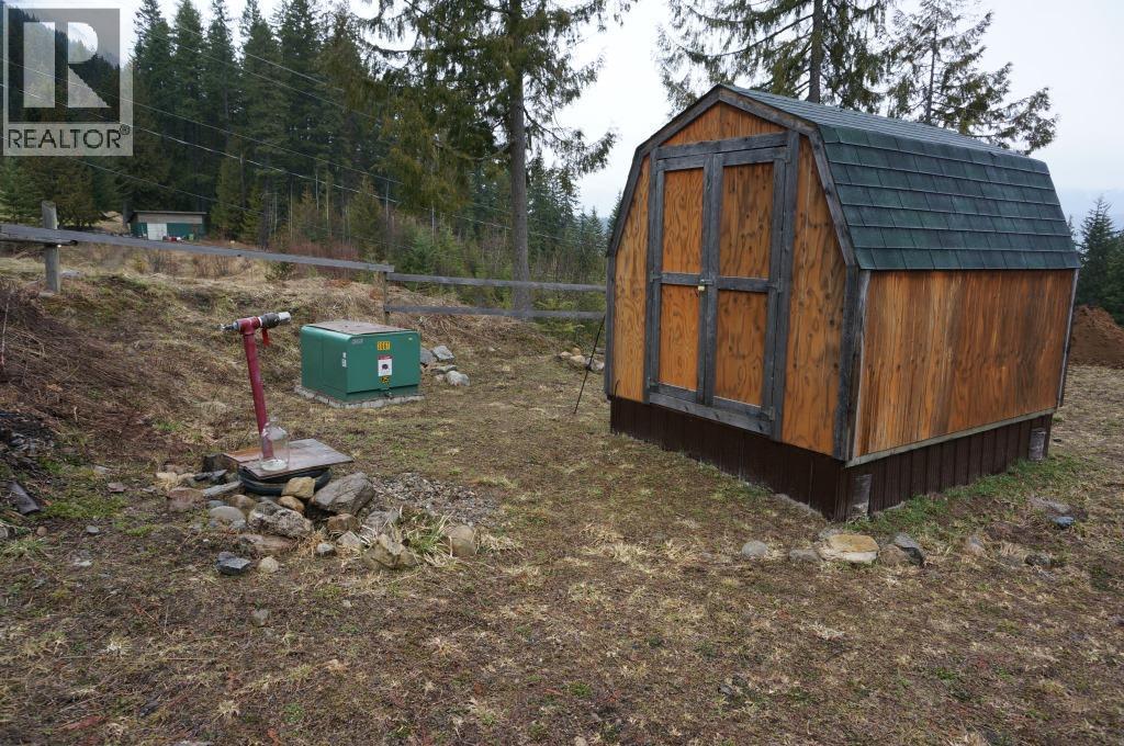 1273 & 1265 Queens Bay Road, Balfour, British Columbia  V0G 1C0 - Photo 36 - 10399623
