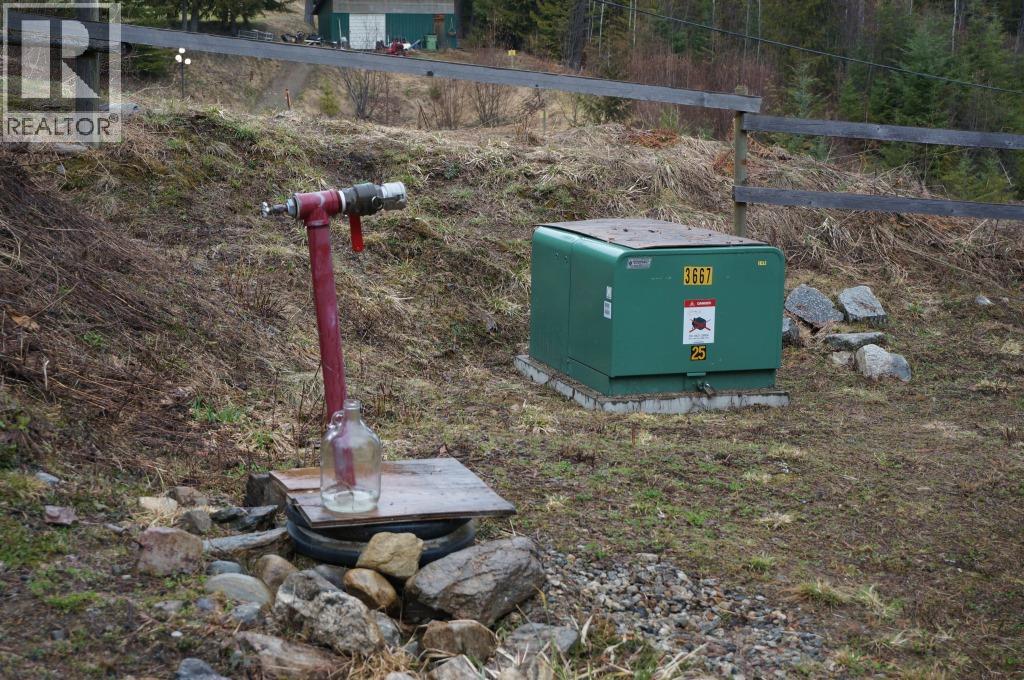 1273 & 1265 Queens Bay Road, Balfour, British Columbia  V0G 1C0 - Photo 35 - 10399623