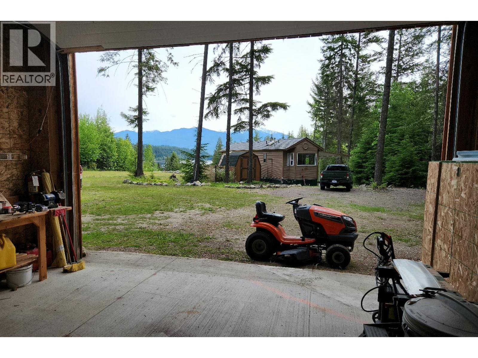 1273 & 1265 Queens Bay Road, Balfour, British Columbia  V0G 1C0 - Photo 14 - 10399623