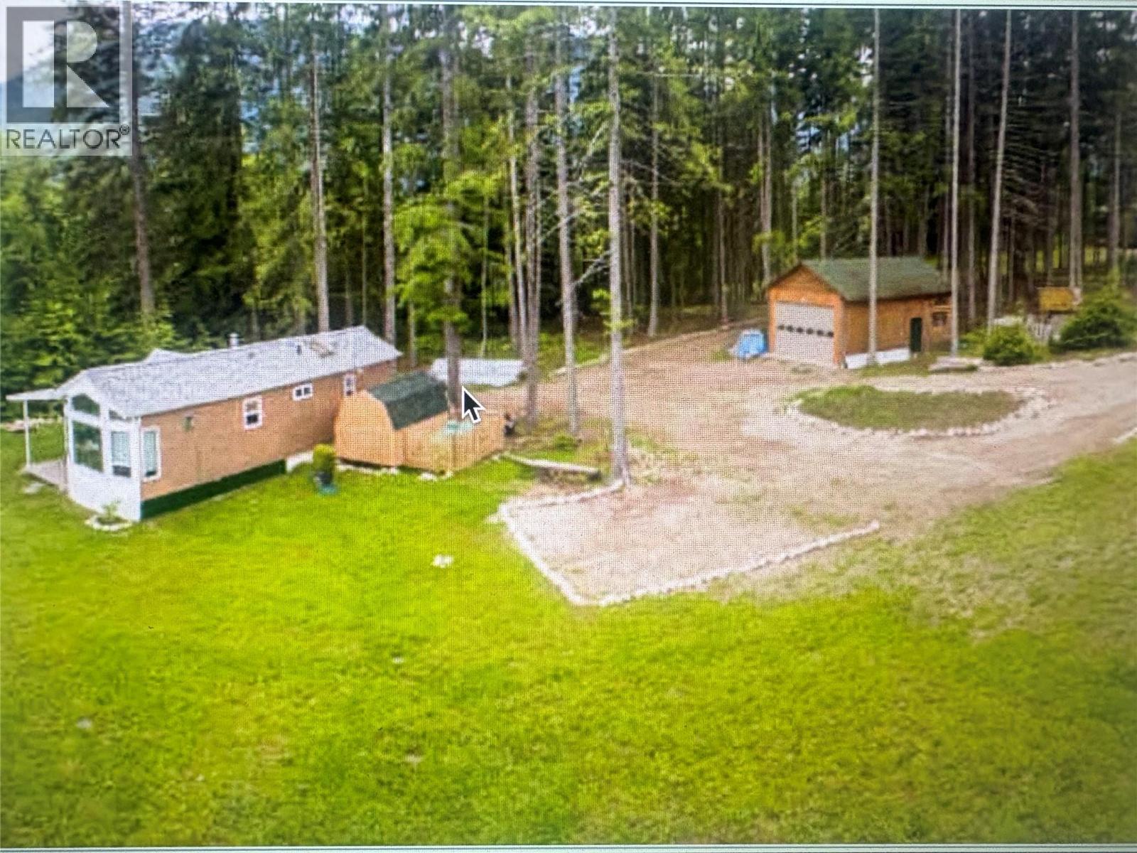 1273 & 1265 Queens Bay Road, Balfour, British Columbia  V0G 1C0 - Photo 2 - 10399623
