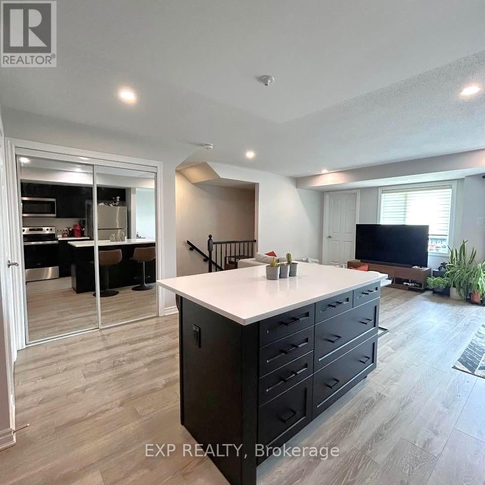 720 Lapland Private, Ottawa, Ontario K2V 0S4 - Photo 7 - X13747856
