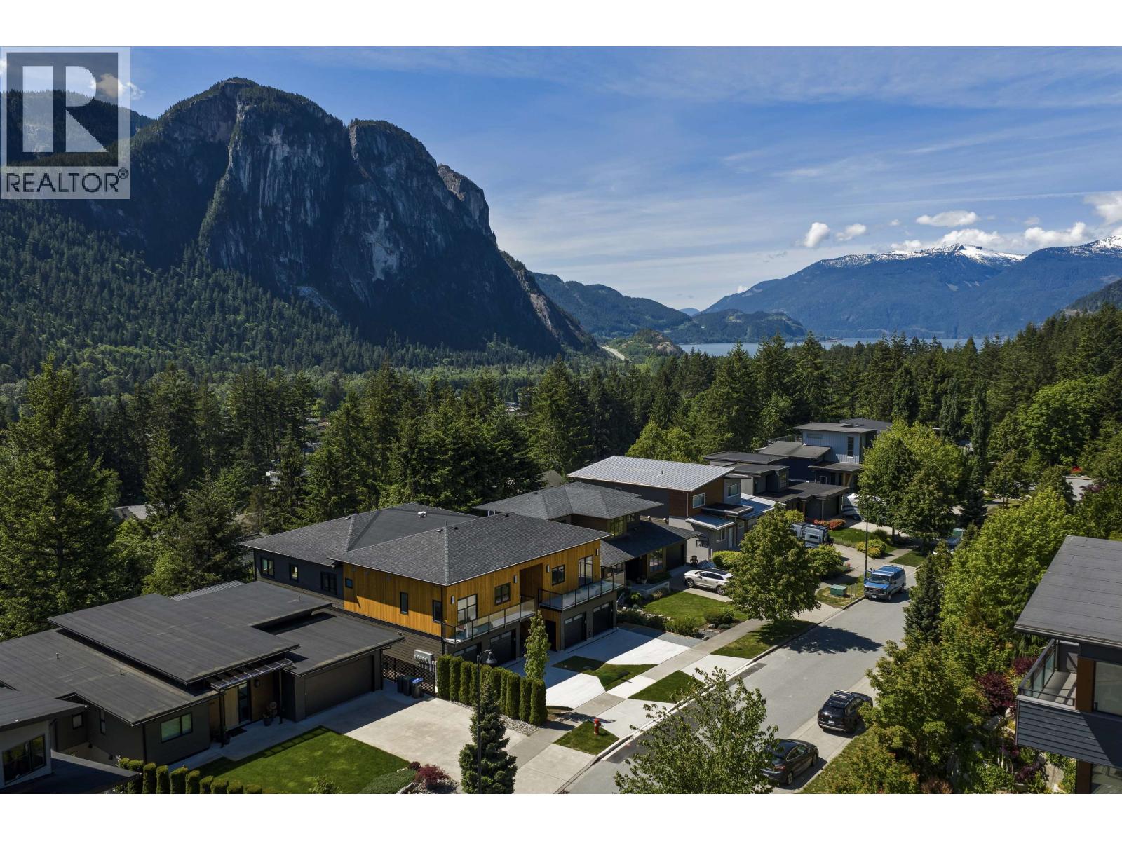 2 2098 Crumpit Woods Drive, Squamish, British Columbia  V8B 0T6 - Photo 23 - R3161803
