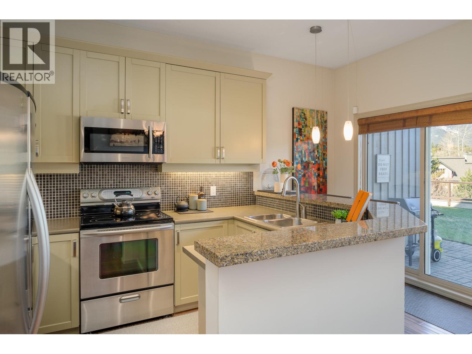 23 4644 Blackcomb Way, Whistler, British Columbia  V8E 0H2 - Photo 9 - R3161812