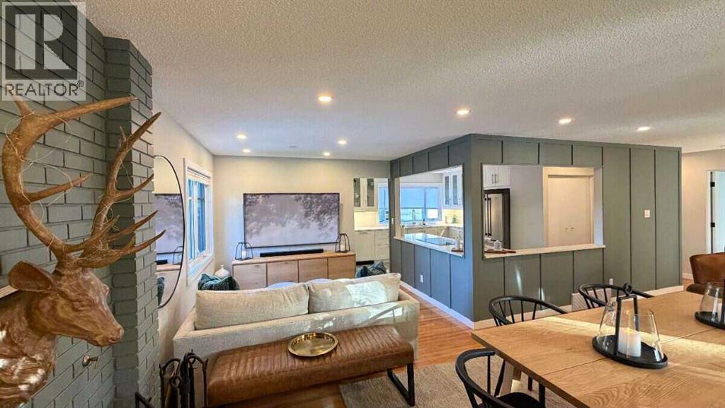 11204 Wilson Road SE, Calgary, Alberta  T2J 2E2 - Photo 9 - A2342976