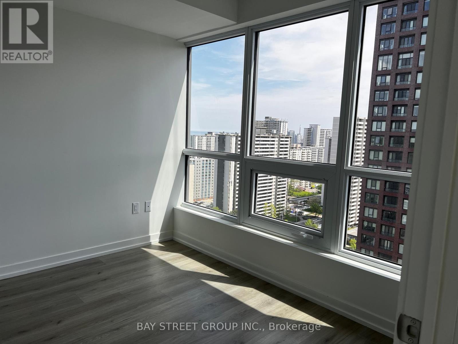 2002 - 395 Bloor Street E, Toronto, Ontario  M4W 1H7 - Photo 8 - C13747872