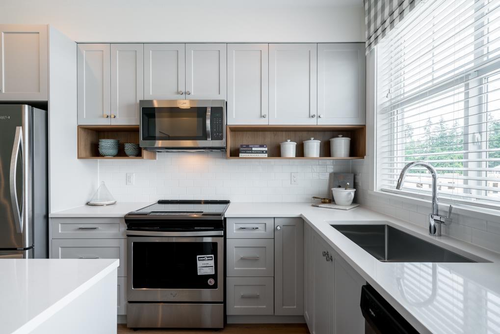 54 27735 Roundhouse Drive, Abbotsford, British Columbia  V4X 0B9 - Photo 4 - R3160150