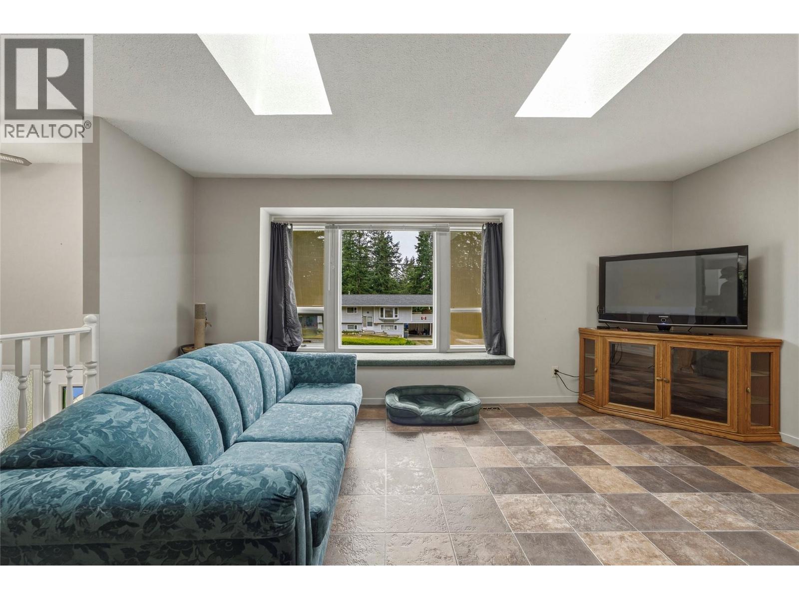 3304 Sidney Crescent, Spallumcheen, British Columbia  V4Y 0S7 - Photo 12 - 10399949