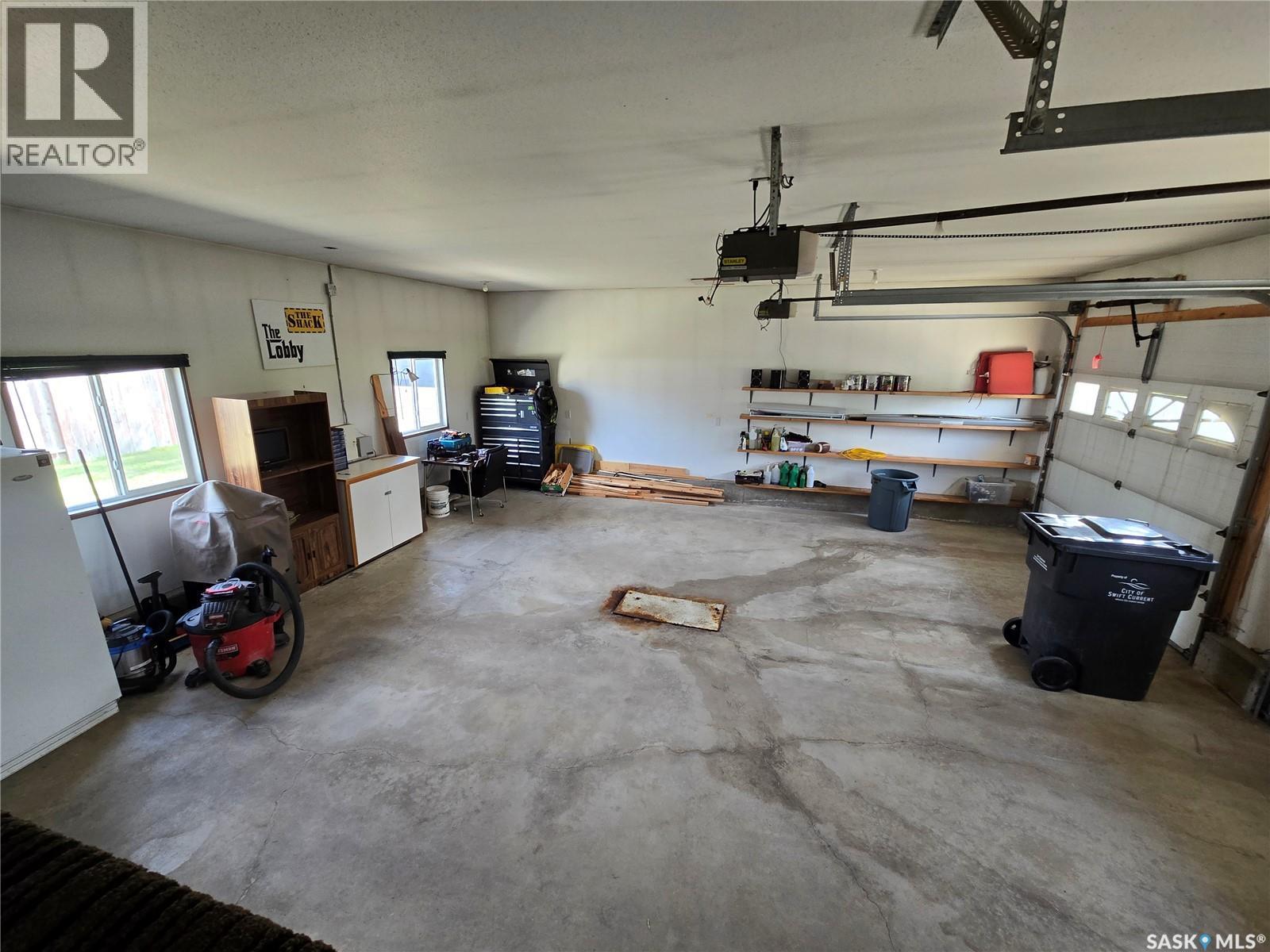 523 Maxwell Drive, Swift Current, Saskatchewan  S9H 4Z6 - Photo 15 - SK047599