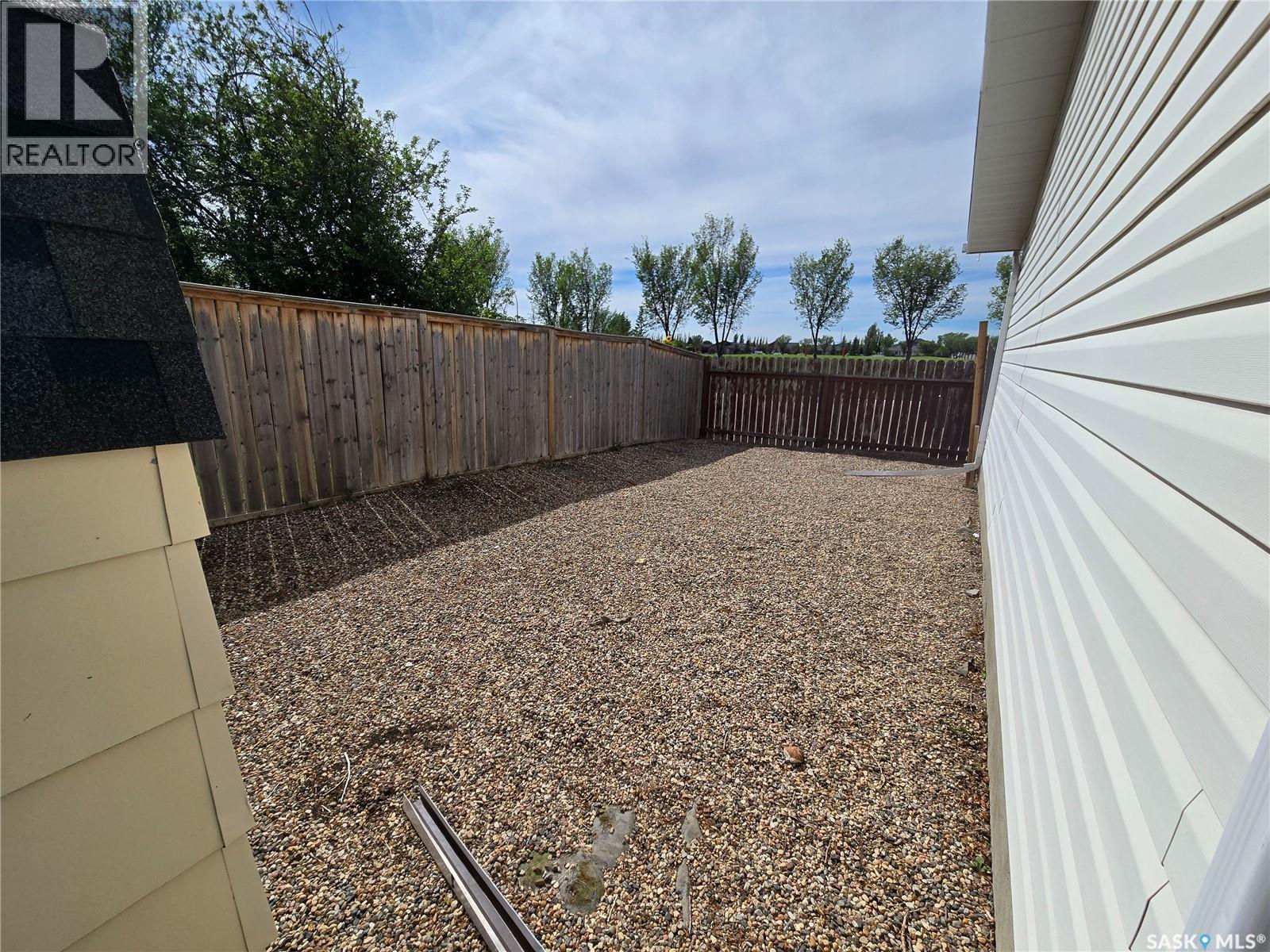 523 Maxwell Drive, Swift Current, Saskatchewan  S9H 4Z6 - Photo 30 - SK047599