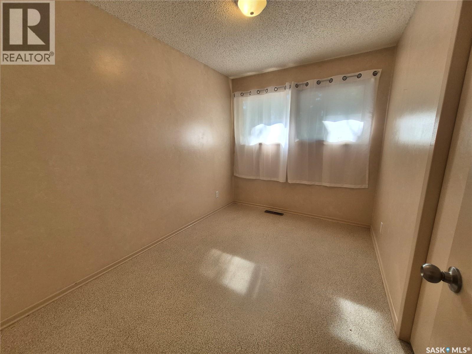 633 Beckwell Avenue, Radville, Saskatchewan  S0C 2G0 - Photo 23 - SK047594