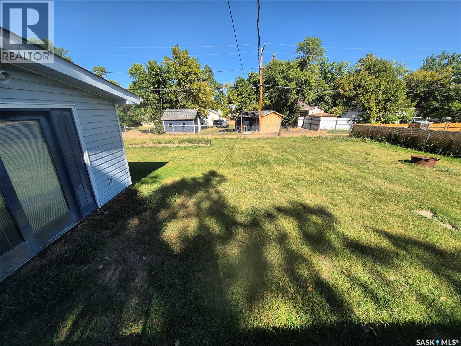 633 Beckwell Avenue, Radville, Saskatchewan  S0C 2G0 - Photo 37 - SK047594