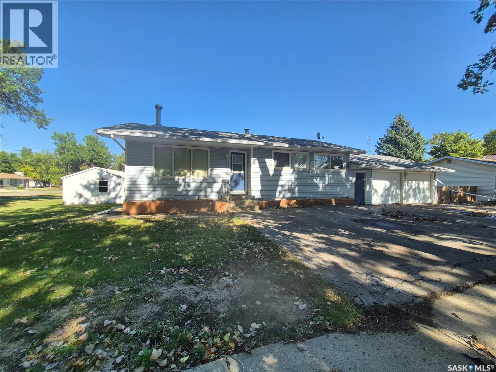 633 Beckwell Avenue, Radville, Saskatchewan  S0C 2G0 - Photo 45 - SK047594