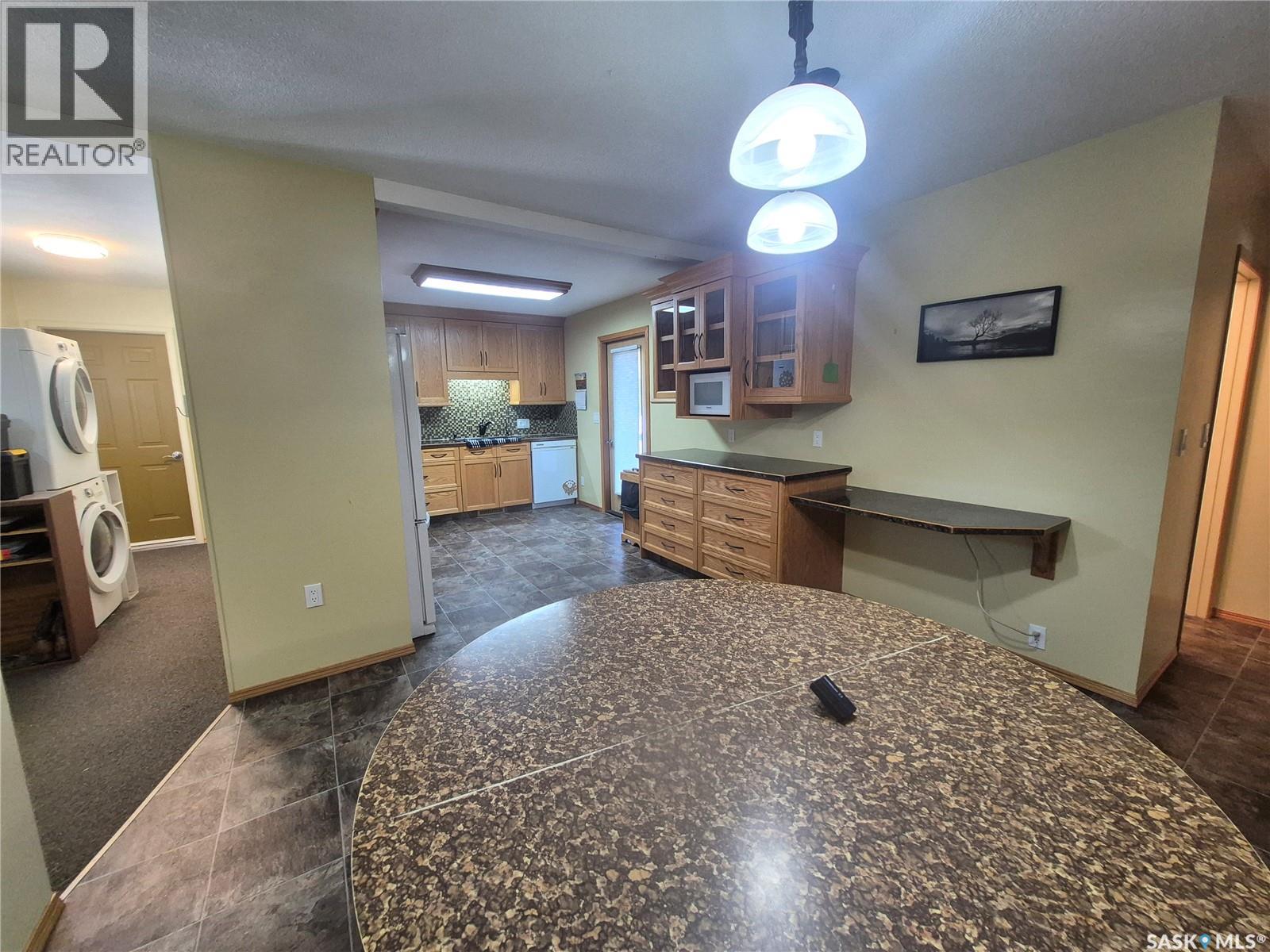 633 Beckwell Avenue, Radville, Saskatchewan  S0C 2G0 - Photo 6 - SK047594