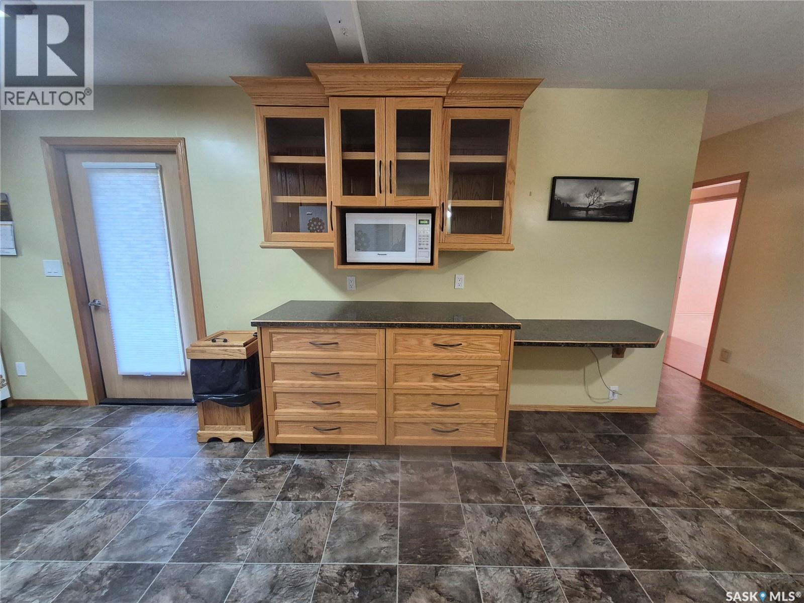 633 Beckwell Avenue, Radville, Saskatchewan  S0C 2G0 - Photo 8 - SK047594