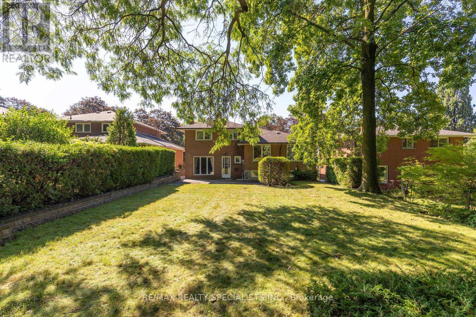 14 Michael Drive, Toronto, Ontario  M2H 2A3 - Photo 26 - C13747276