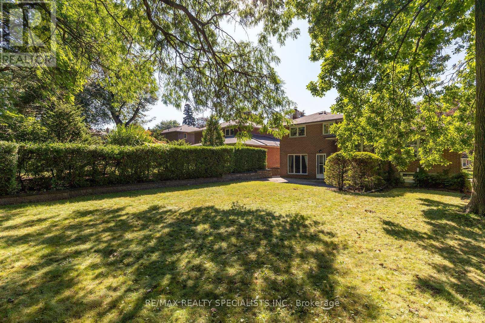 14 Michael Drive, Toronto, Ontario  M2H 2A3 - Photo 28 - C13747276
