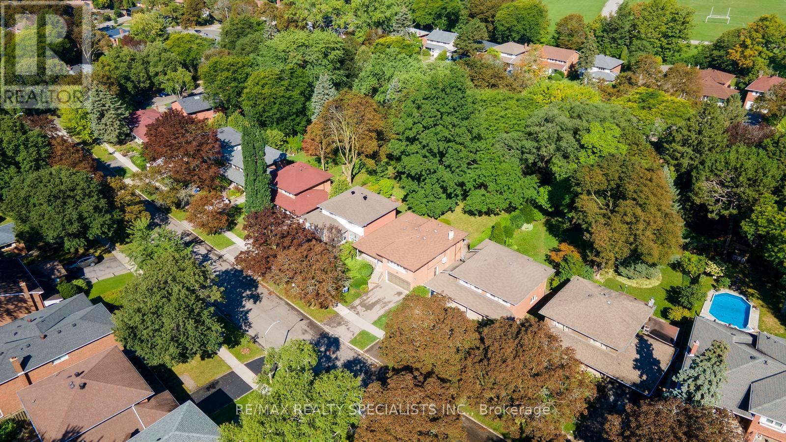 14 Michael Drive, Toronto, Ontario  M2H 2A3 - Photo 33 - C13747276