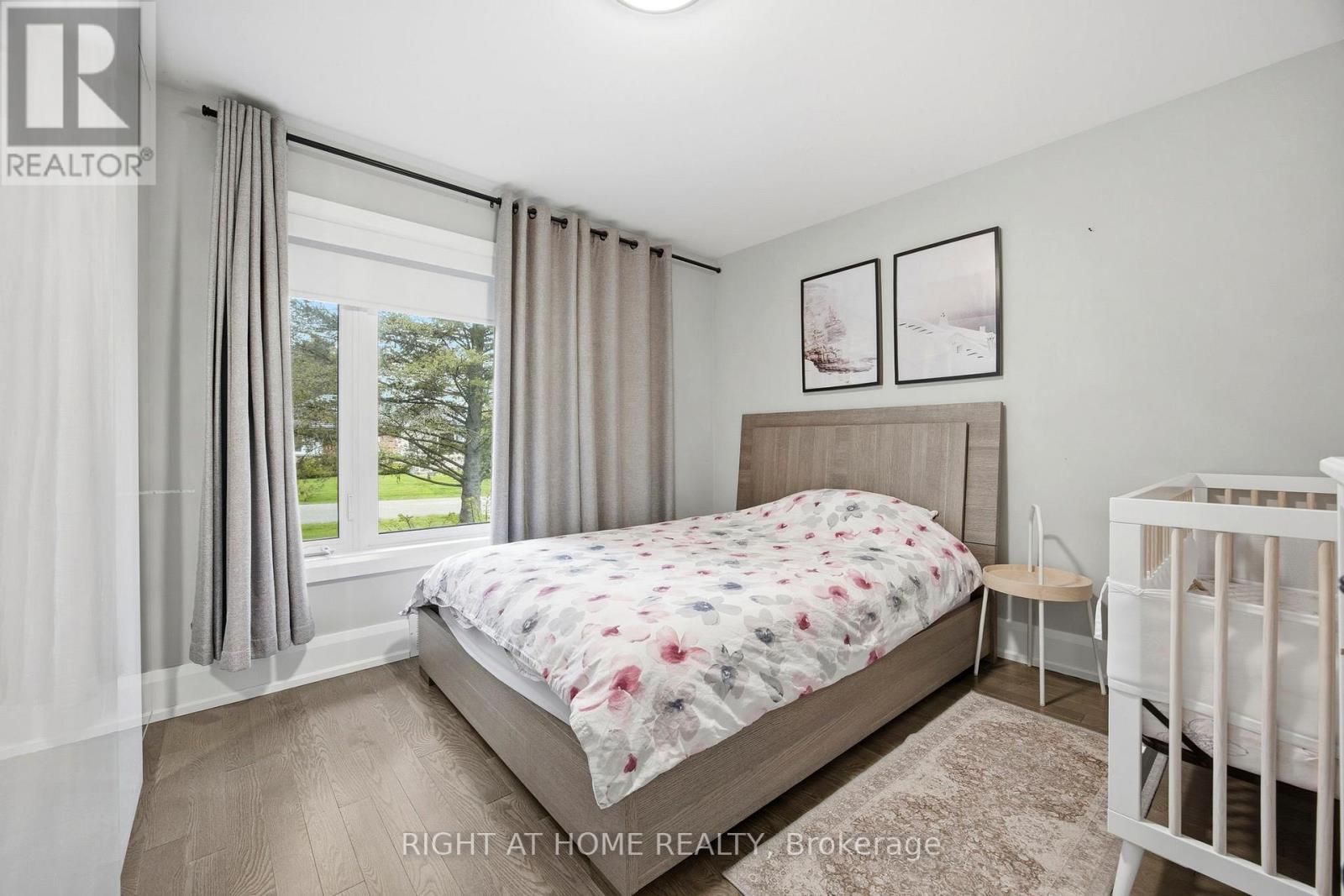 1565 Kipper Avenue, Mississauga, Ontario  L5G 4C9 - Photo 17 - W12878650