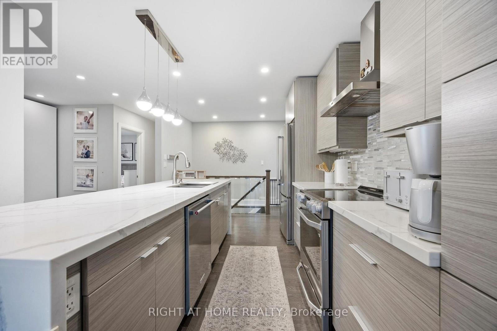1565 Kipper Avenue, Mississauga, Ontario  L5G 4C9 - Photo 14 - W12878650