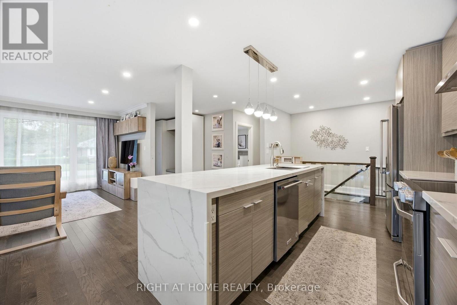 1565 Kipper Avenue, Mississauga, Ontario  L5G 4C9 - Photo 15 - W12878650