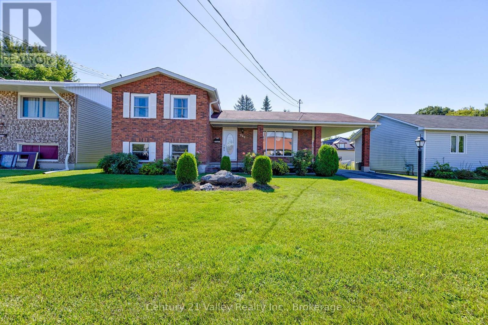 361 Sidney Avenue E, Renfrew, Ontario K7V 2X7 - Photo 2 - X13747912