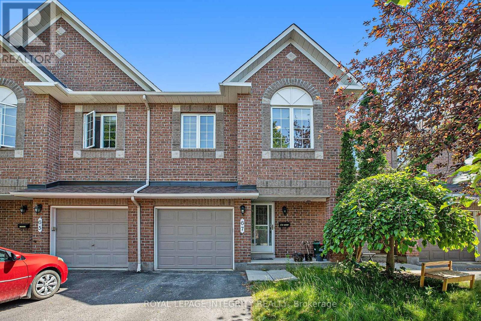 67 LANDOVER CRESCENT, Ottawa, Ontario