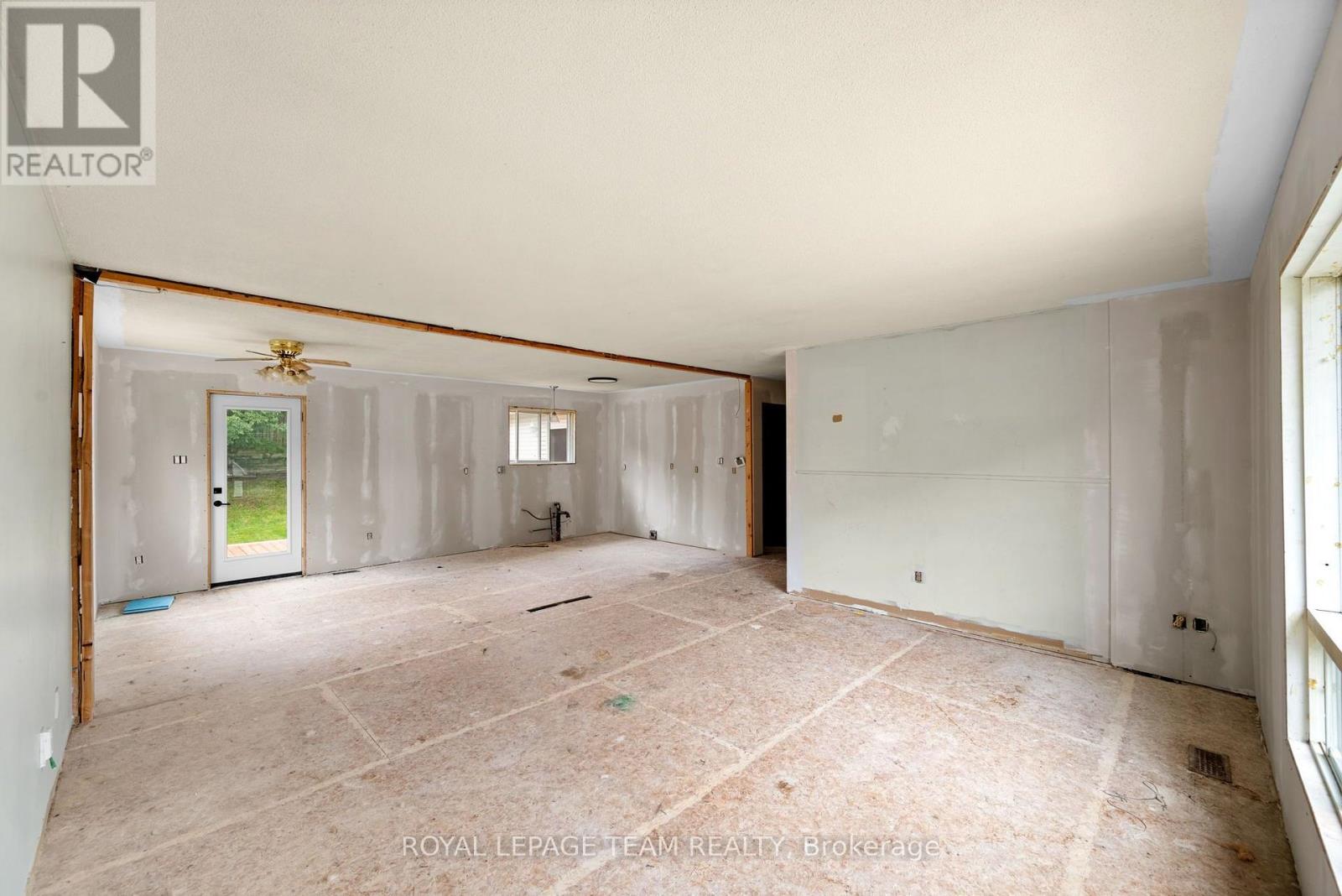 116 Colina Street, Mississippi Mills, Ontario  K0A 1A0 - Photo 12 - X13747918