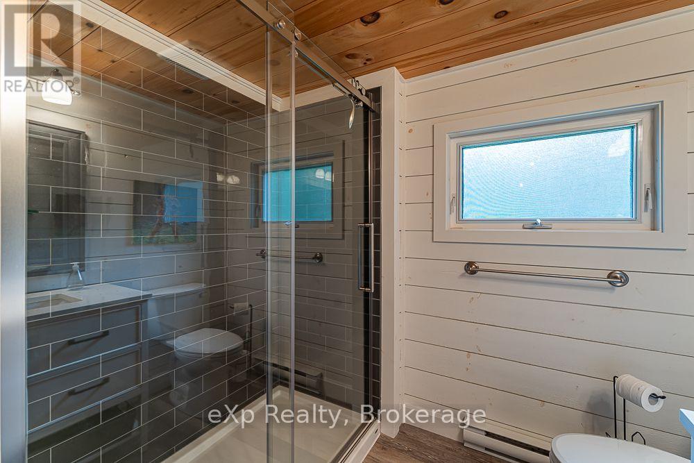 1 1st Avenue S, South Bruce Peninsula, Ontario  N0H 2T0 - Photo 33 - X13747924
