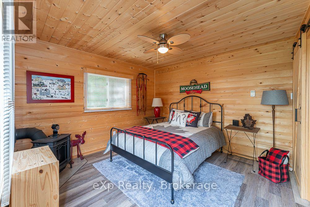 1 1st Avenue S, South Bruce Peninsula, Ontario  N0H 2T0 - Photo 41 - X13747924