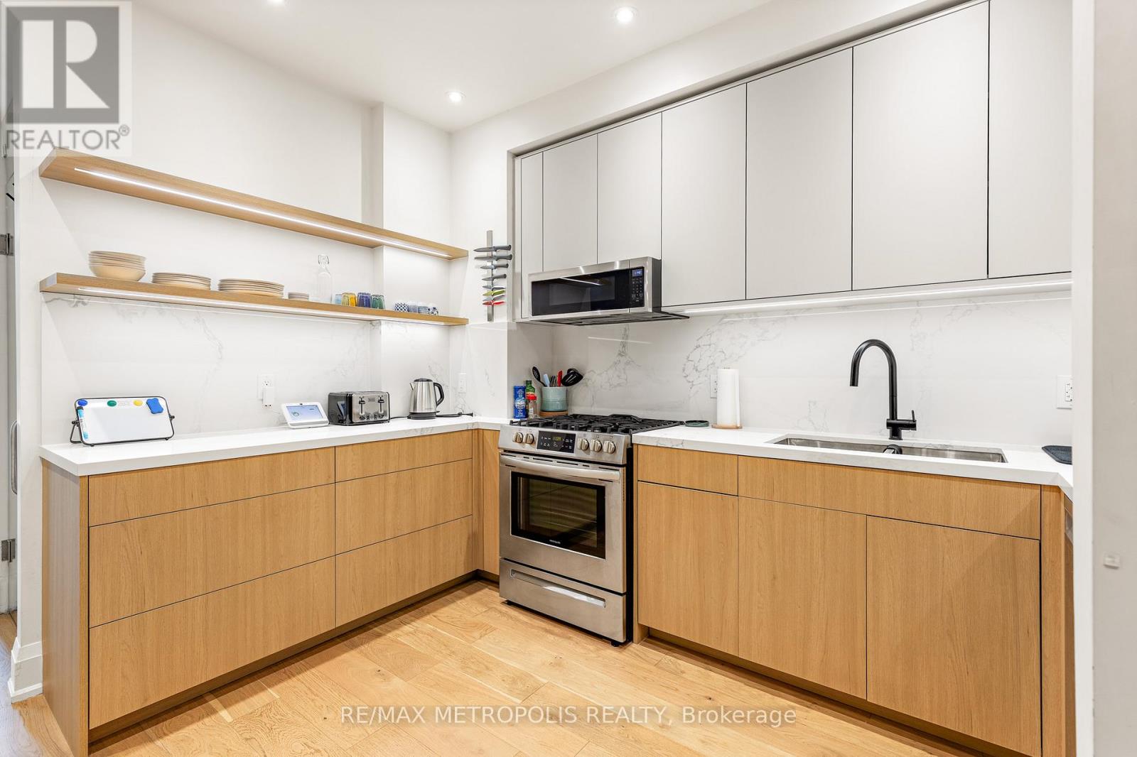 102 - 394 Euclid Avenue, Toronto, Ontario  M6G 2S9 - Photo 19 - C13747890