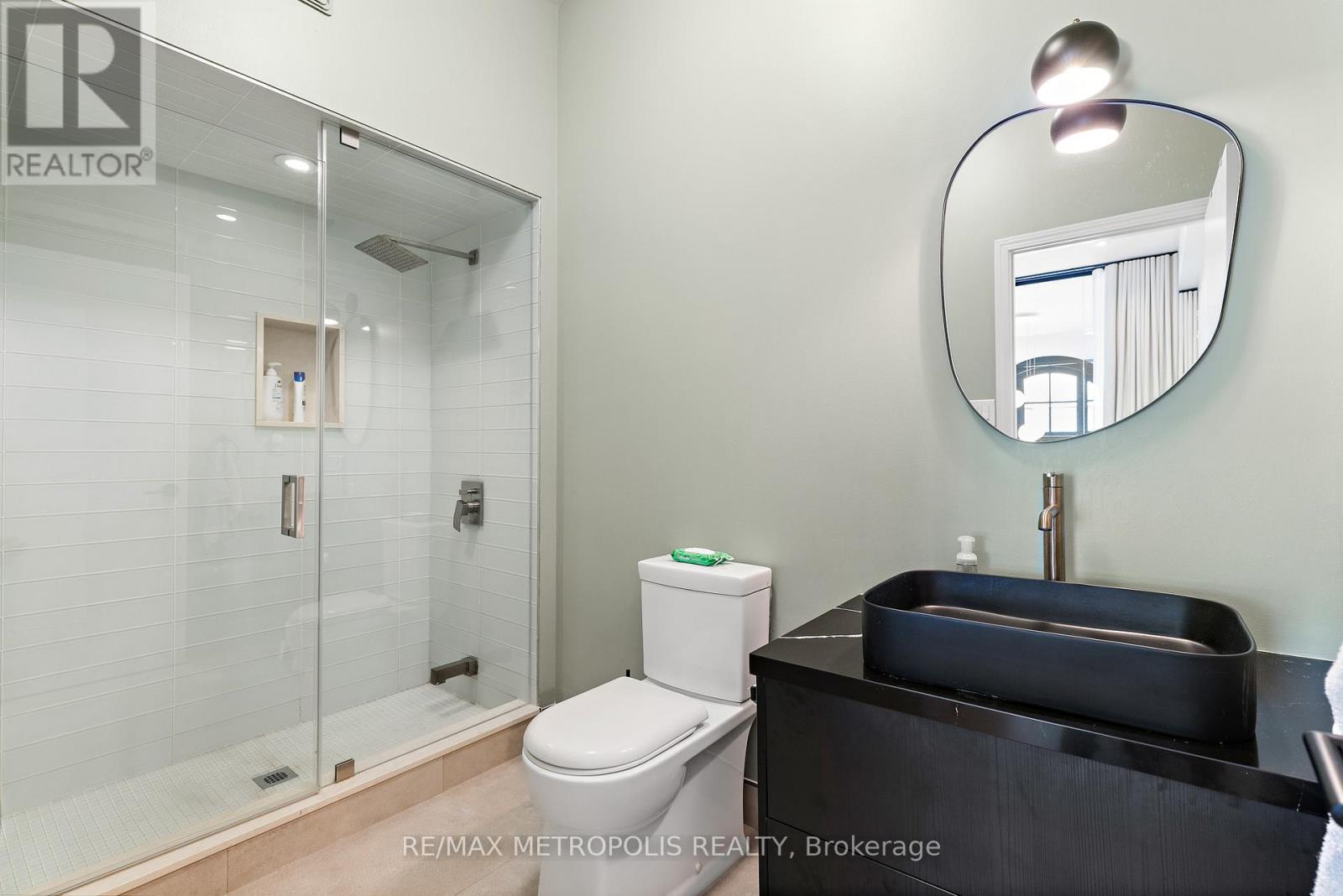 102 - 394 Euclid Avenue, Toronto, Ontario  M6G 2S9 - Photo 24 - C13747890