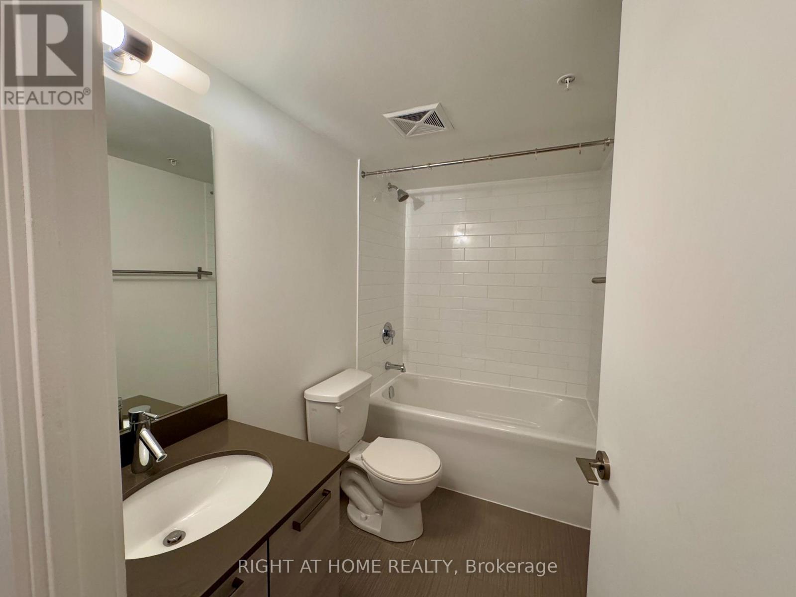 2210 - 68 Abell Street, Toronto, Ontario  M6J 0B1 - Photo 14 - C13747902