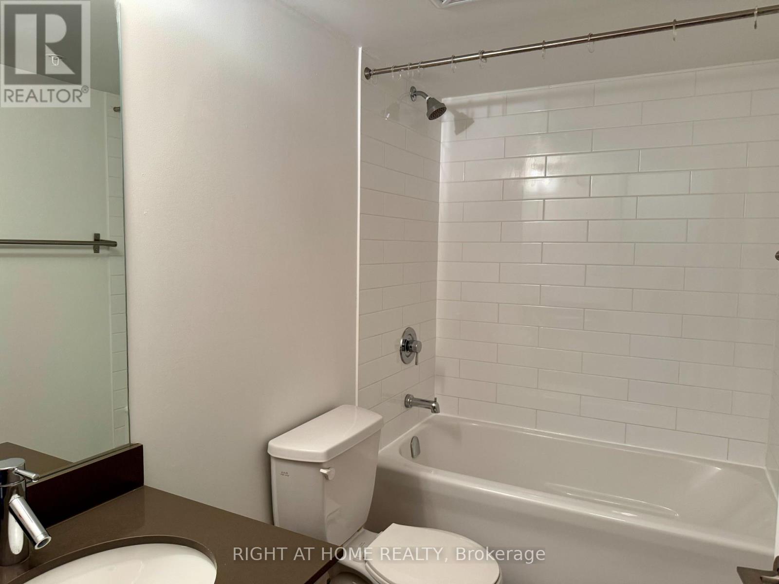 2210 - 68 Abell Street, Toronto, Ontario  M6J 0B1 - Photo 15 - C13747902